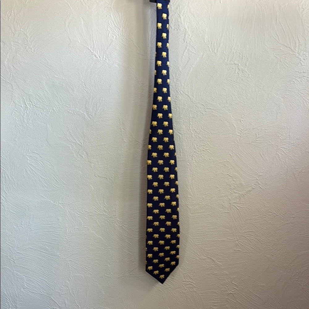 Kailong Hand-Made 100% silk Blue and Yellow Elephant Tie